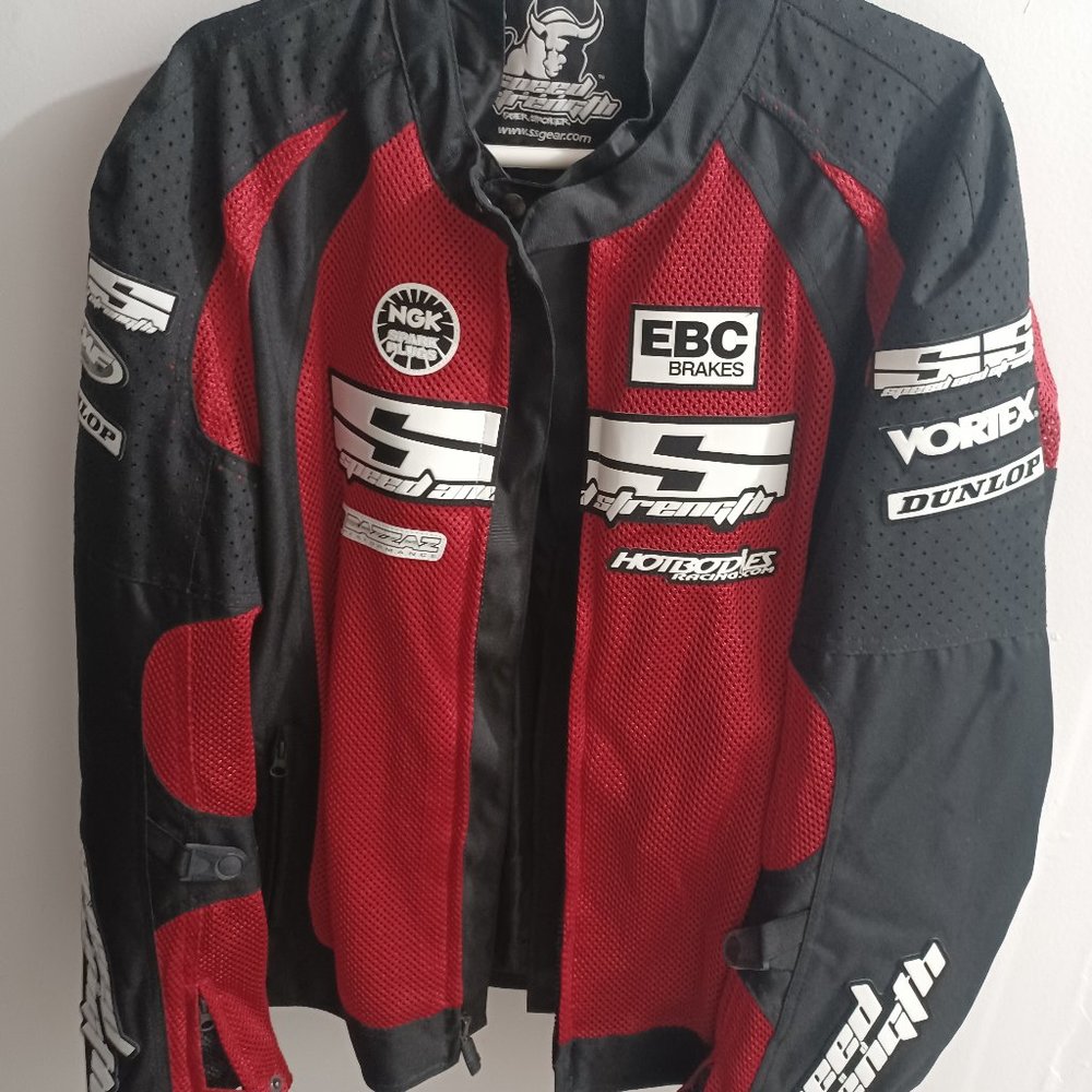 Men Jacket Zip XL Size Red white Color used Good Condition Moto Speed & Strength
